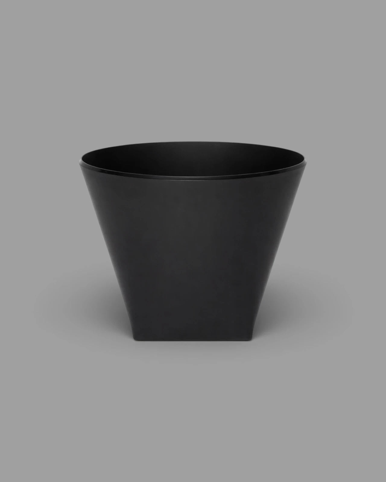 Black 10 L - Image 1