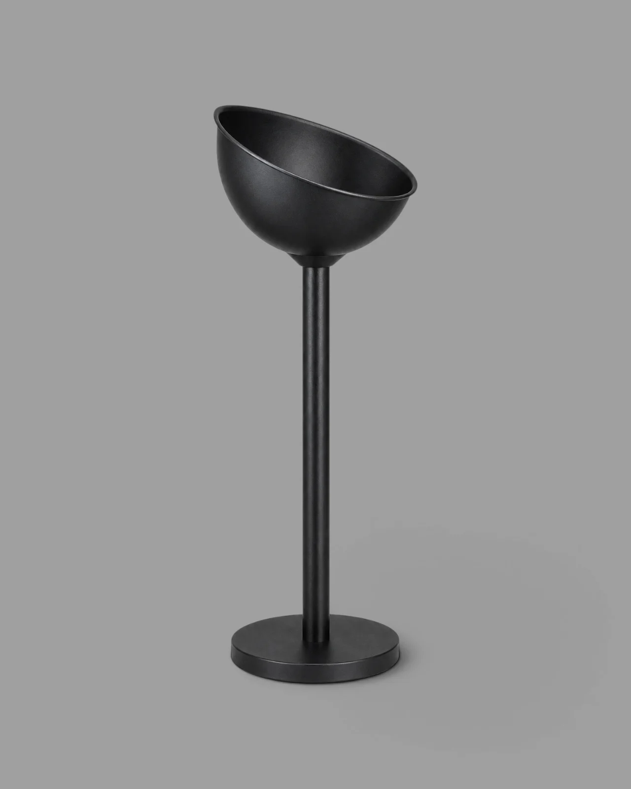 Black 12 L - Image 1